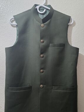 Pakistani Indian Men's Wiastcost Medium Classic